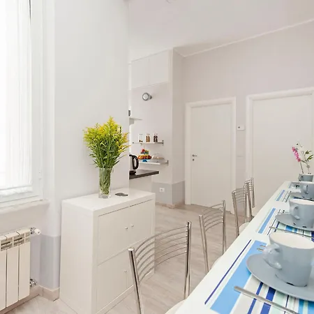 White Colosseo Bed and breakfast 4*