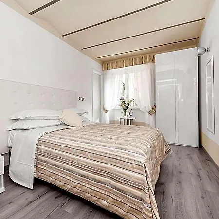 White Colosseo Bed and Breakfast Ρώμη