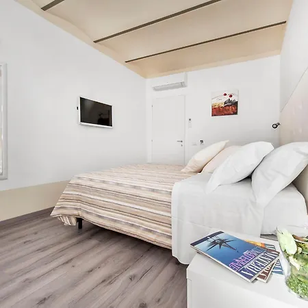 White Colosseo Alojamento de Acomodação e Pequeno-almoço