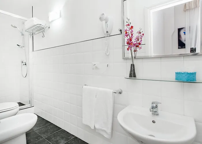 White Colosseo Отель типа 