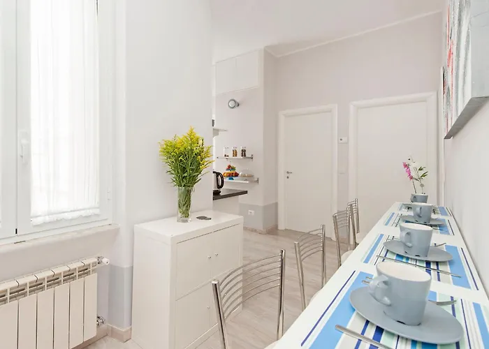 White Colosseo Отель типа 