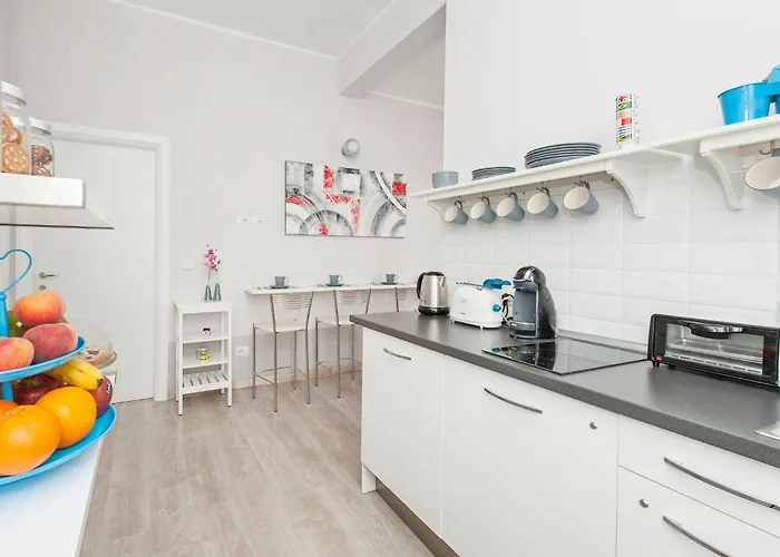 White Colosseo Рим